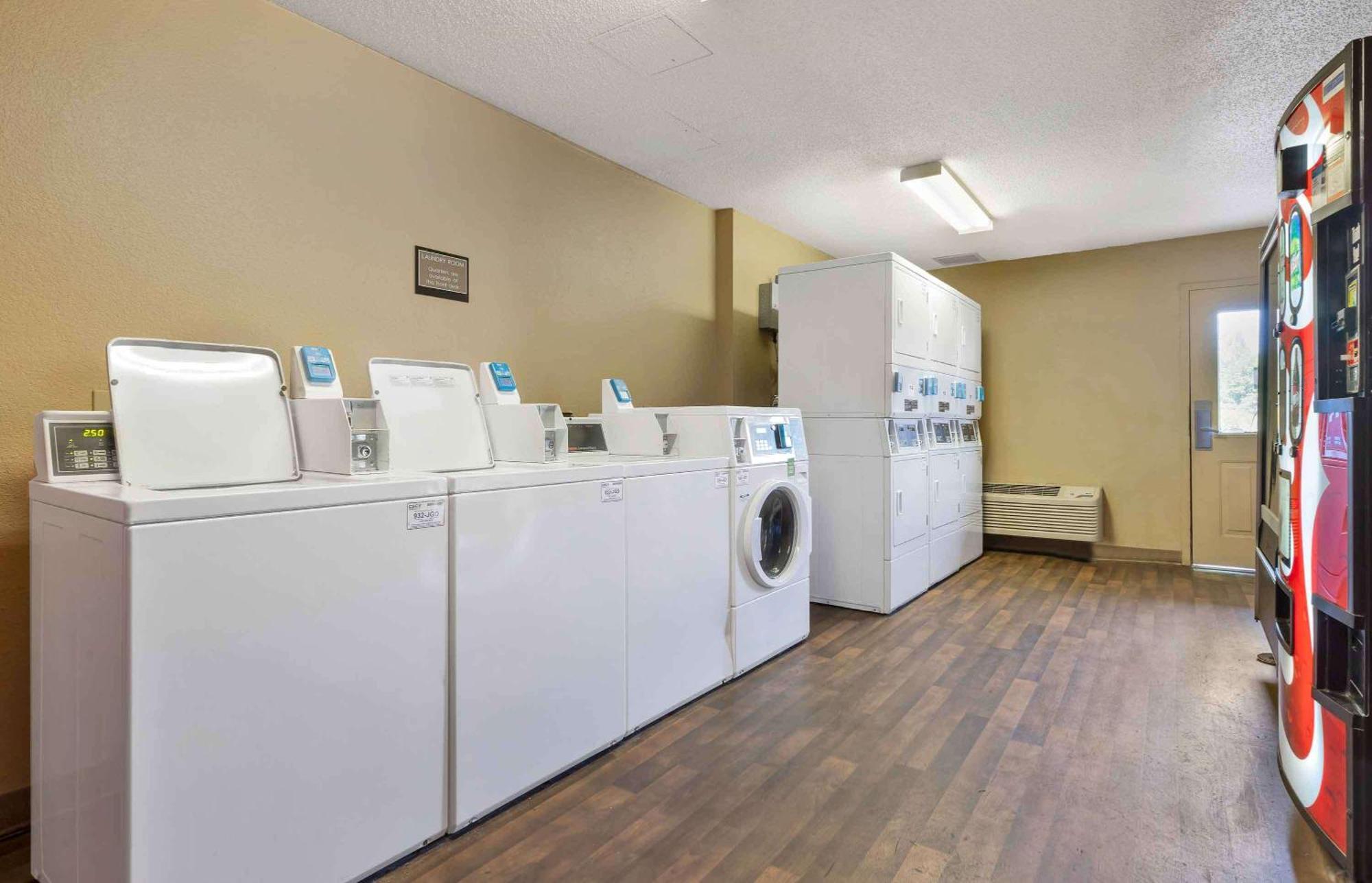 Extended Stay America Select Suites - Columbia - Ft Jackson Dış mekan fotoğraf